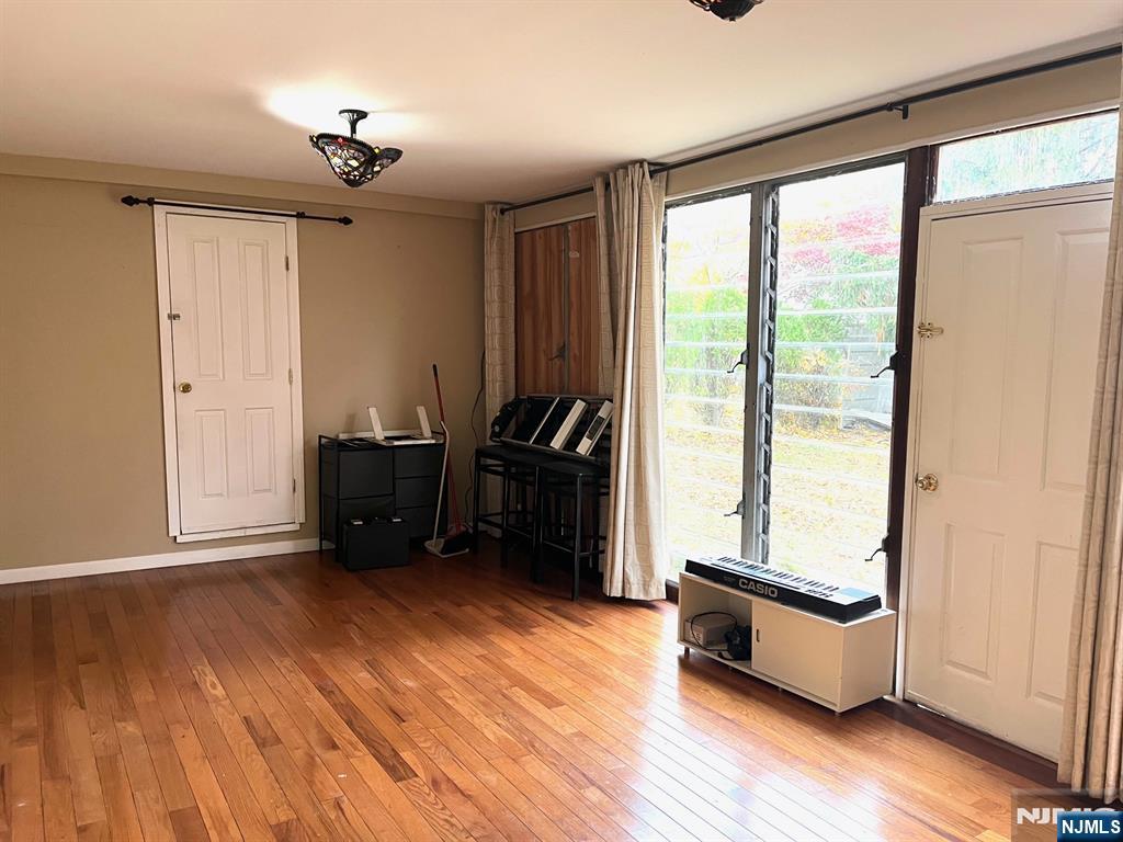 162 Union Place Ridgefield Park, NJ 07660 - Photo 6 of 21