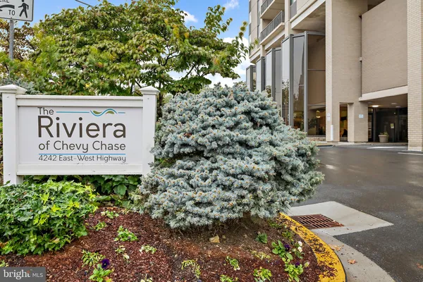 $2,000 | 4242 East-West Highway, Unit 914, Bethesda, MD 20814