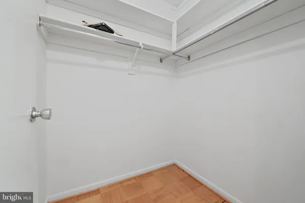 $2,000 | 4242 East-West Highway, Unit 914, Bethesda, MD 20814