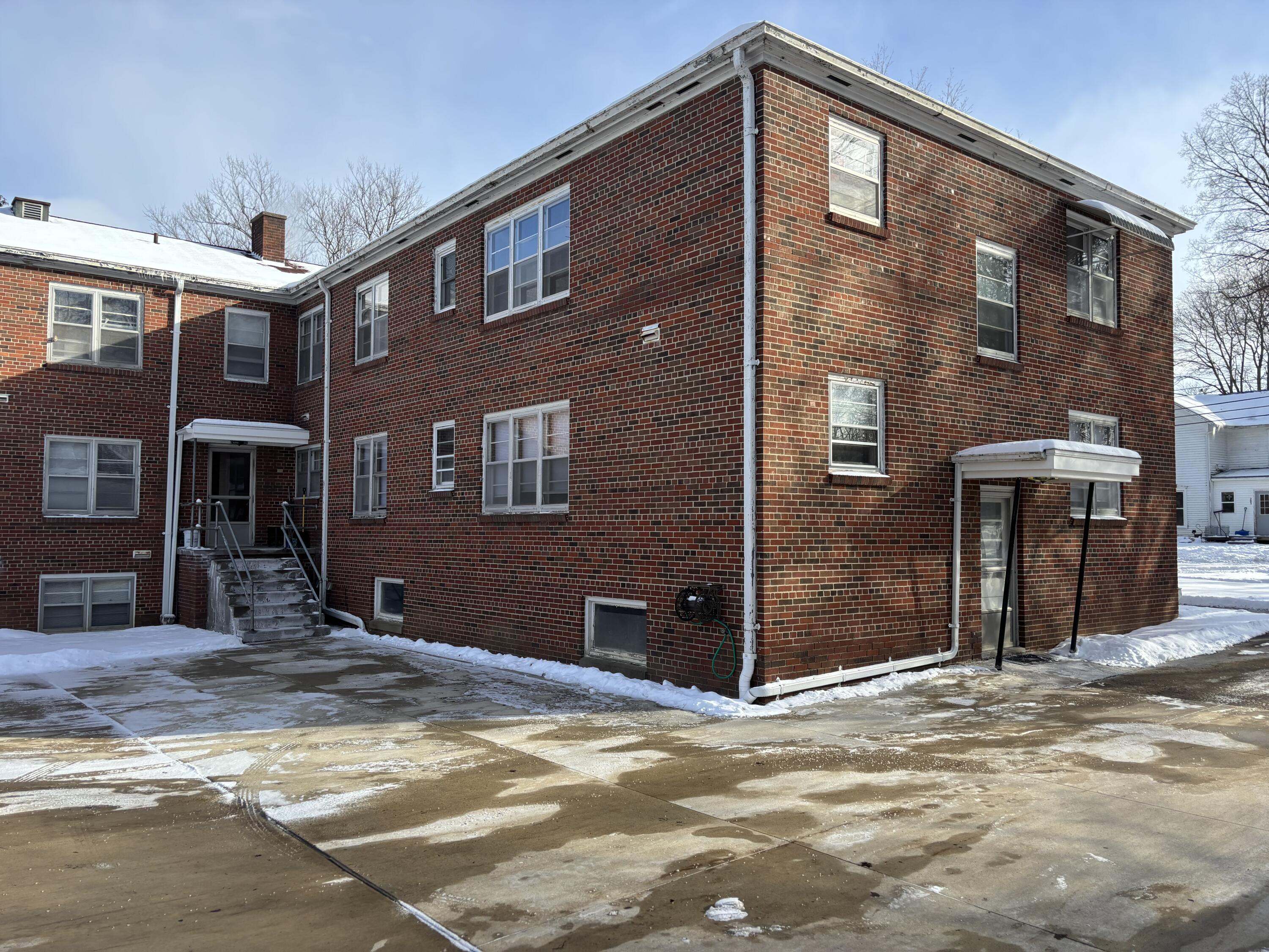 190 Maple Street Concord, MI 49237 - Photo 2 of 11 IMG_3450