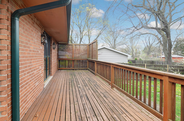 312 Village Road Willowbrook, IL 60527 - Photo 22 of 25