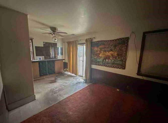 4628 Tucson Trail Southwest Atlanta, GA 30331 - Photo 5 of 29 a view of a hallway with a kitchen
