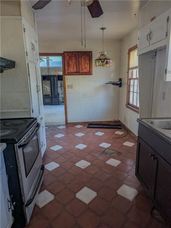 4628 Tucson Trail Southwest Atlanta, GA 30331 - Photo 8 of 29 a view of a refrigerator in kitchen and living room