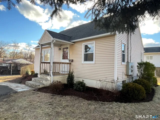 $3,000 | 98 Wooster Street, Bethel, CT 06801