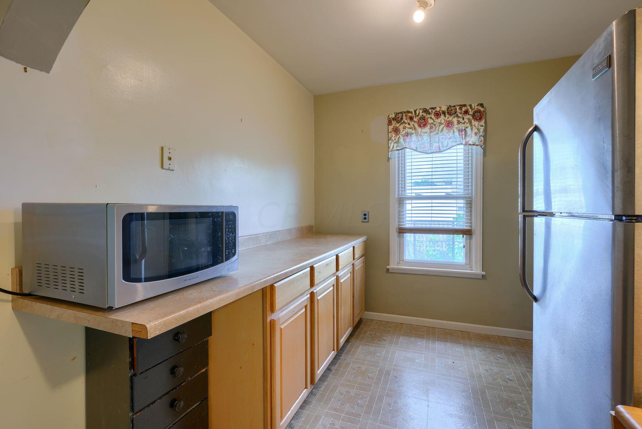 3258 Maize Road Columbus, OH 43224 - Photo 16 of 35 Kitchen