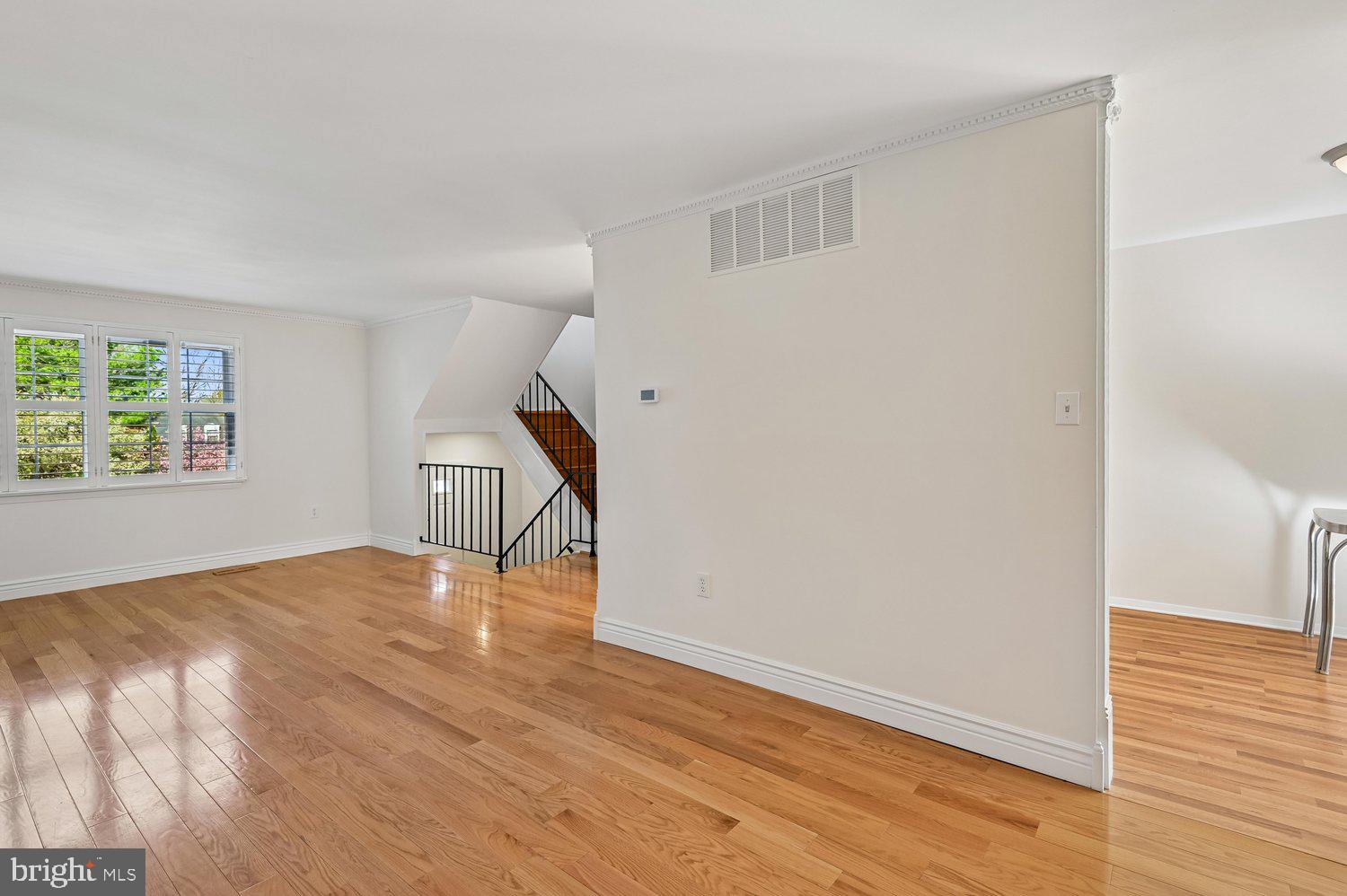 7 Drawbridge Court Baltimore, MD 21228 - Photo 13 of 65 Dining Room