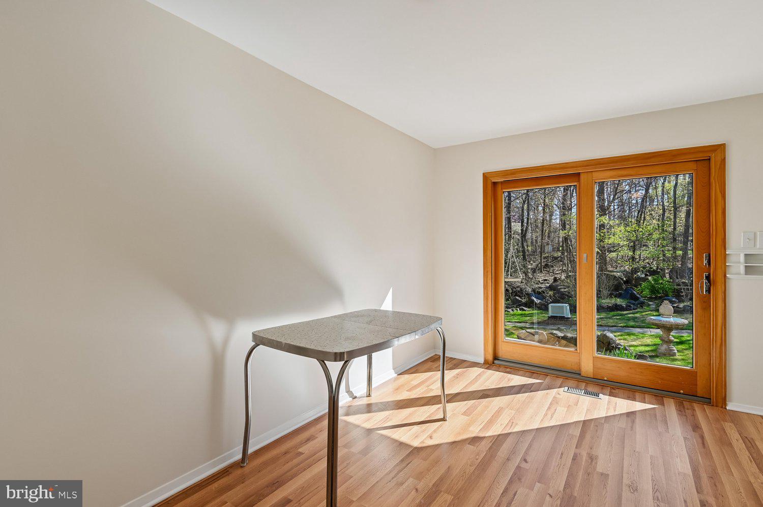 7 Drawbridge Court Baltimore, MD 21228 - Photo 20 of 65 Breakfast Area