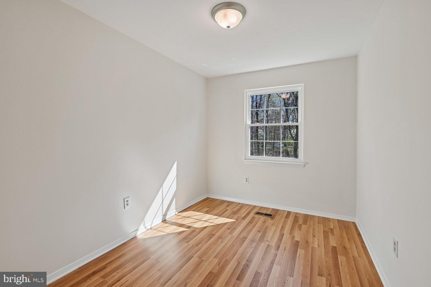 7 Drawbridge Court Baltimore, MD 21228 - Photo 30 of 65 Primary Bedroom