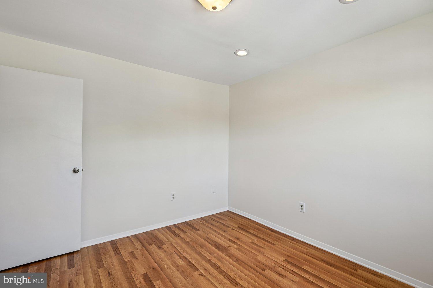 7 Drawbridge Court Baltimore, MD 21228 - Photo 38 of 65 Bedroom 2