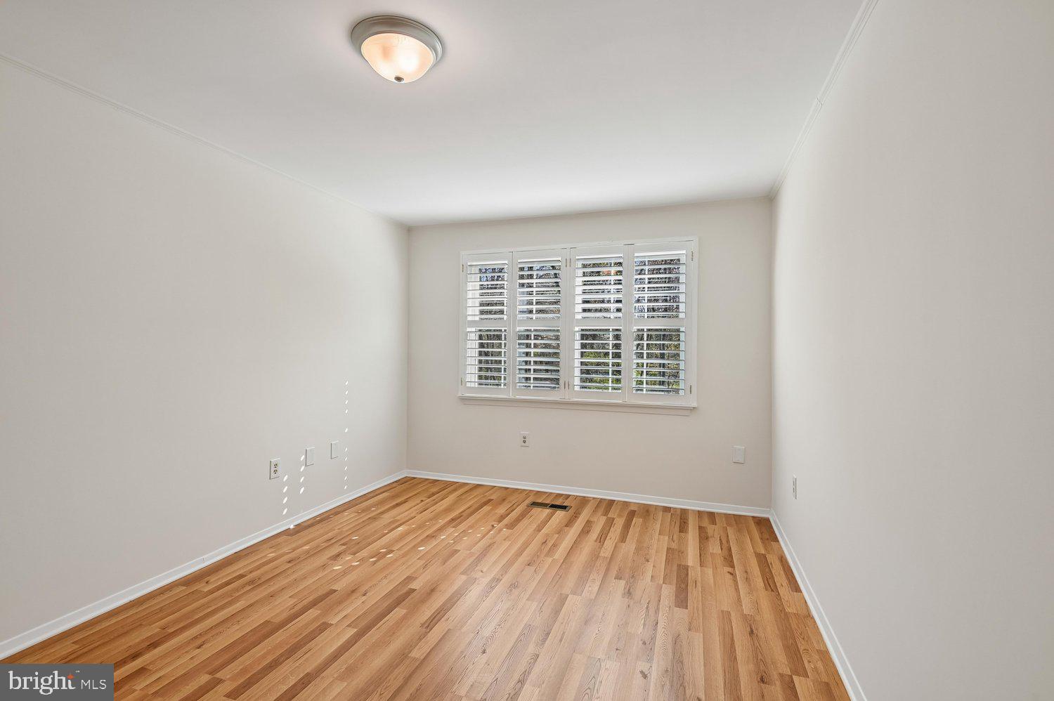 7 Drawbridge Court Baltimore, MD 21228 - Photo 42 of 65 Bedroom 3