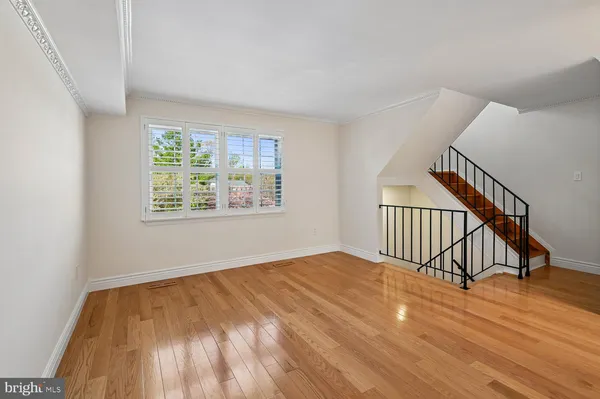 $389,000 | 7 Drawbridge Court, Baltimore, MD 21228