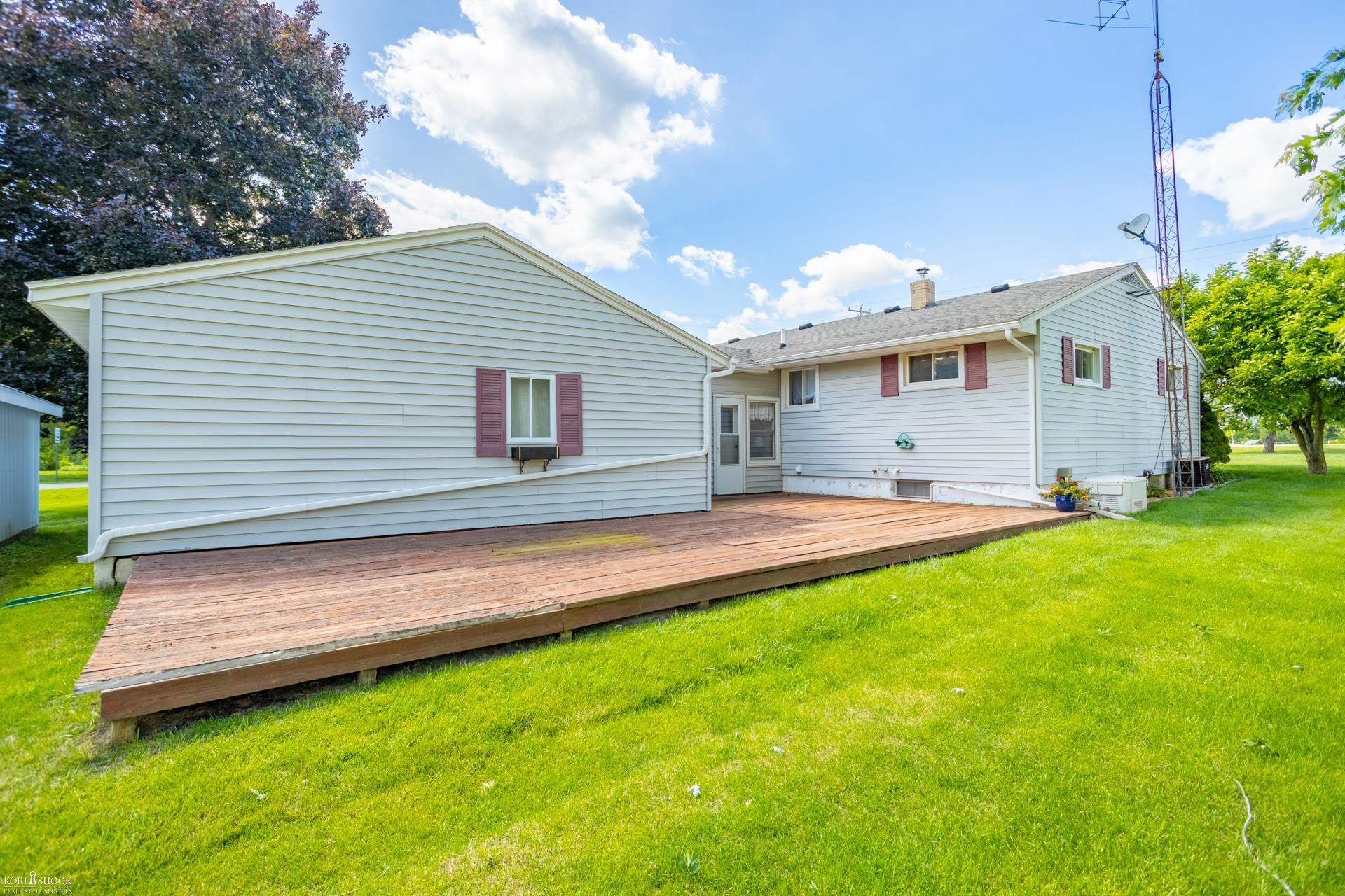9960 Newburg Road Durand, MI 48429 - Photo 19 of 29