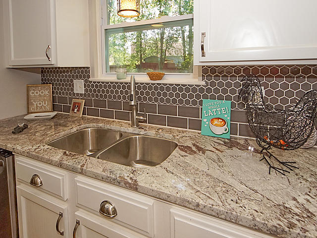 106 Traders Station Road Summerville, SC 29486 - Photo 16 of 45 16a
