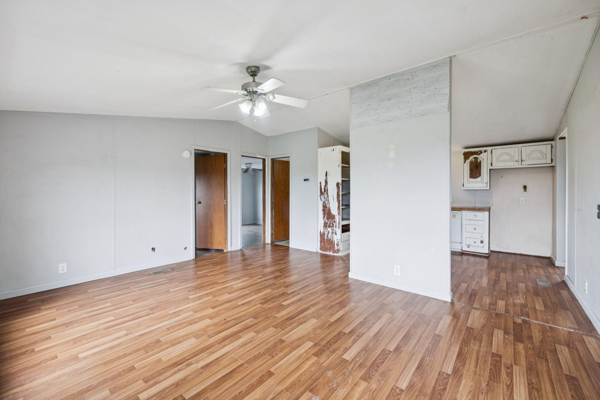 1525 Eugene Reed Road Woodbury, TN 37190 - Photo 5 of 20 Gallery Image 5