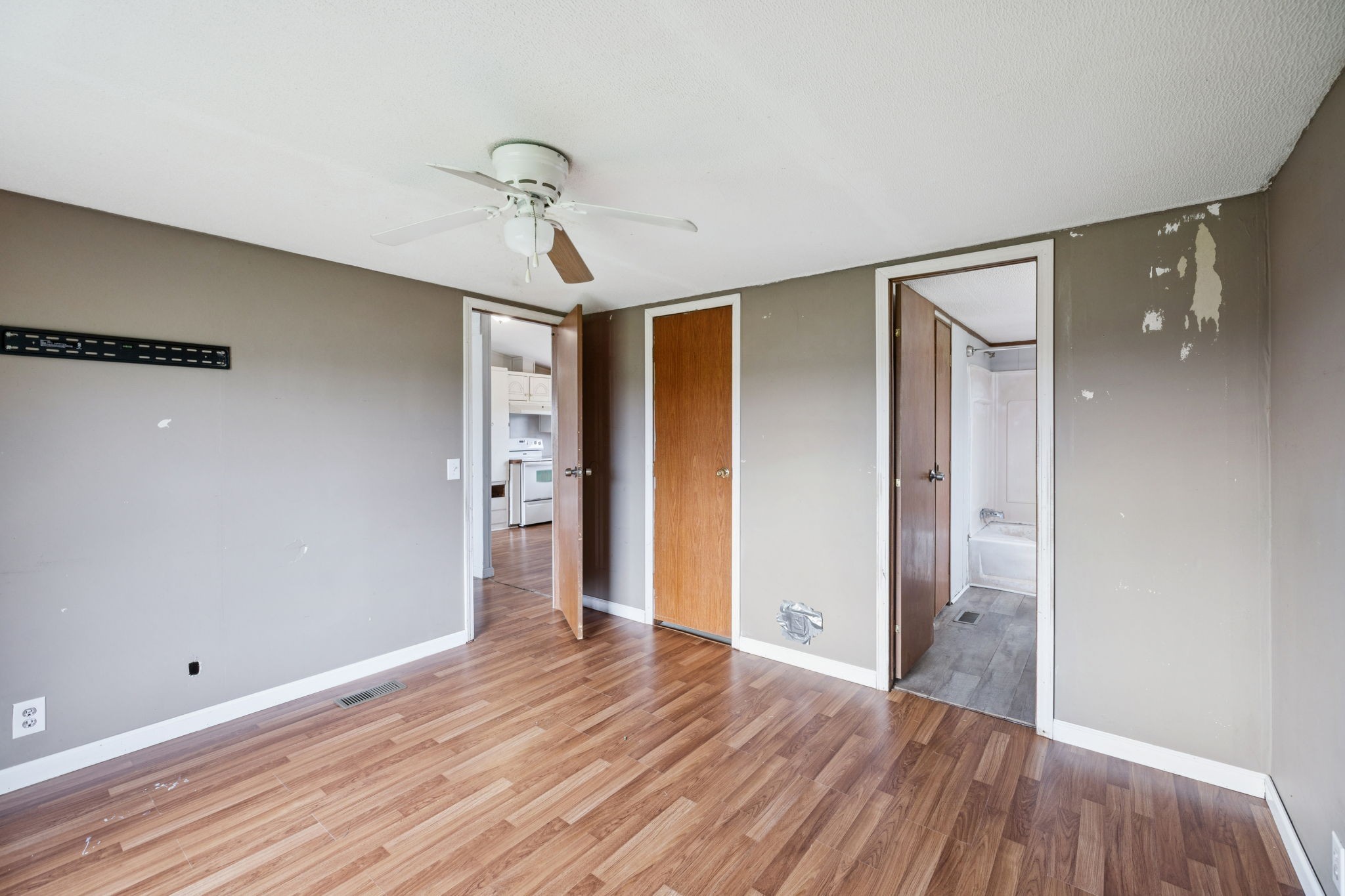 1525 Eugene Reed Road Woodbury, TN 37190 - Photo 8 of 20 Gallery Image 8