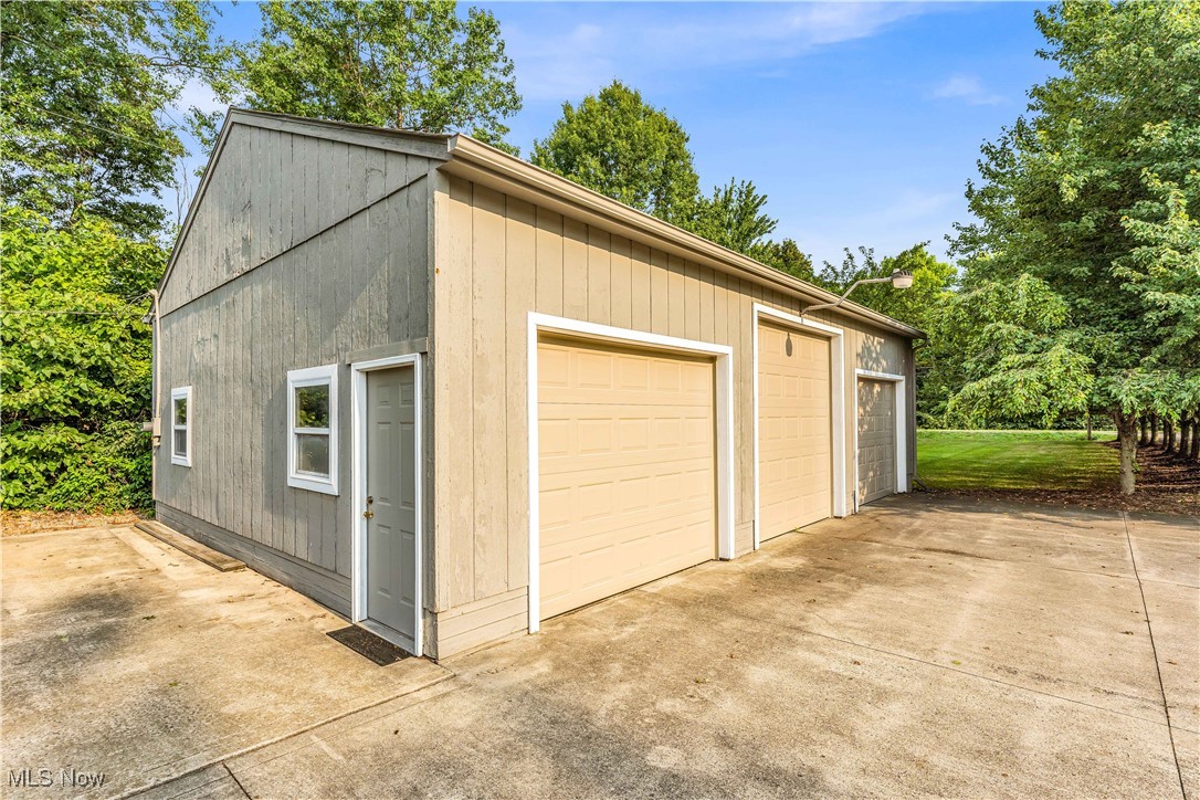 52925 North Ridge Road Vermilion, OH 44089 - Photo 8 of 50