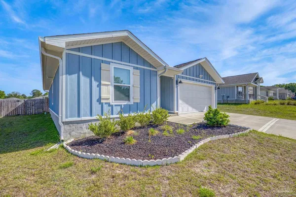 $286,900 | 2665 Saltgrass Way, Crestview, FL 32536