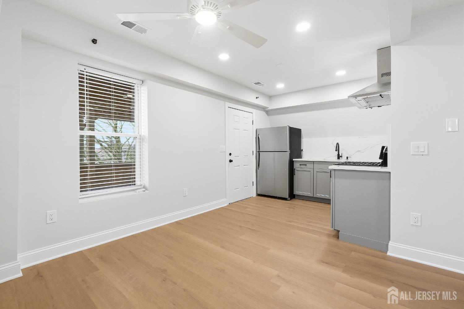 115 Remsen Avenue New Brunswick, NJ 08901 - Photo 28 of 38