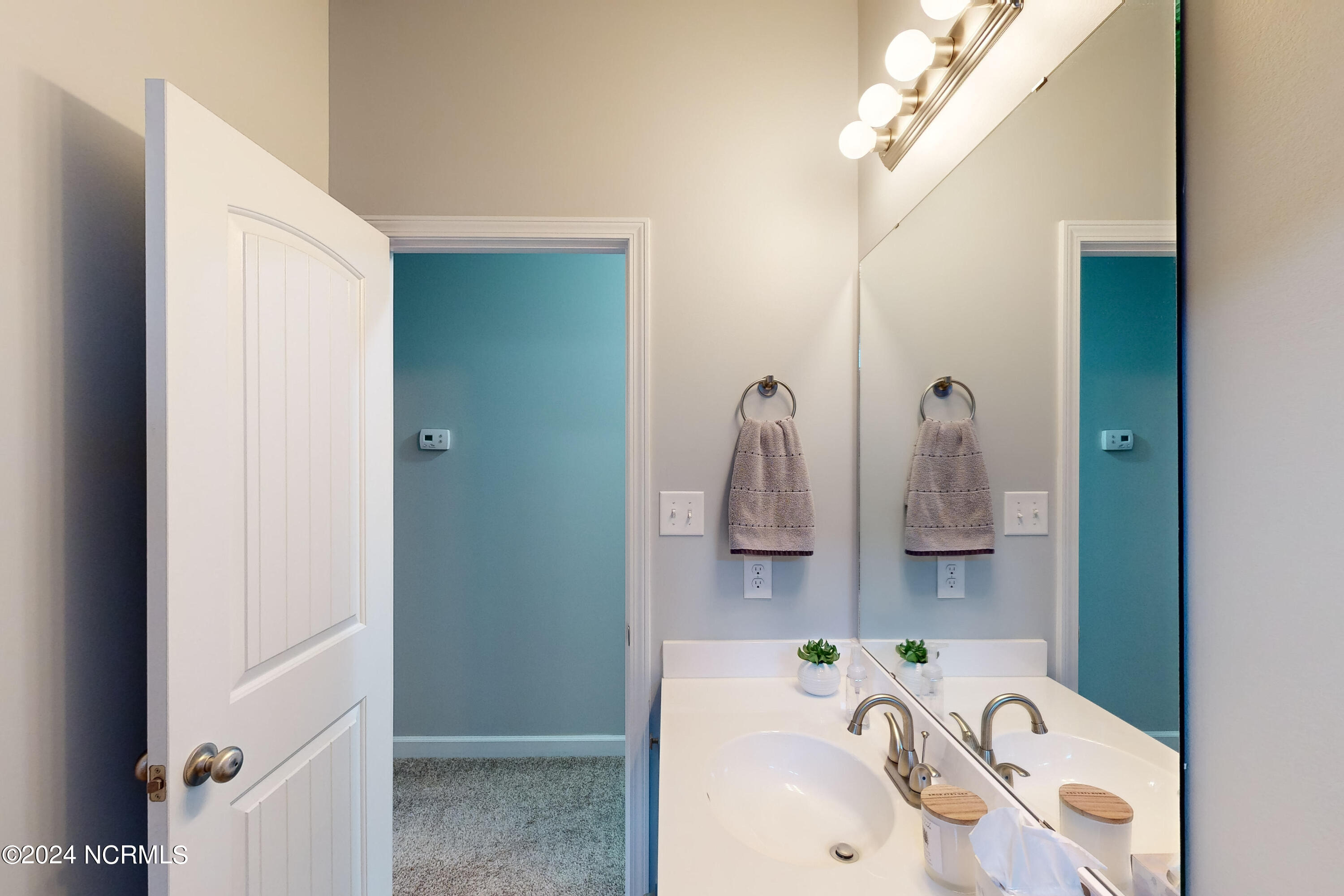 364 Frisco Way Holly Ridge, NC 28445 - Photo 35 of 44 364 Frisco Way - Interiors_32