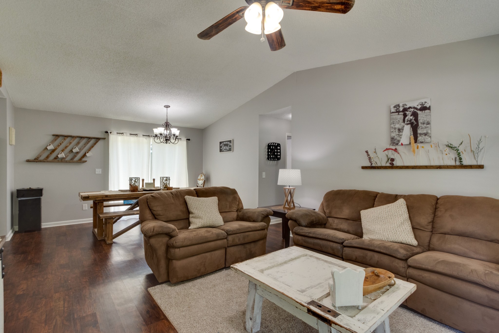 1345 Shores Road Goodspring, TN 38460 - Photo 4 of 21 a living room with furniture and wooden floor