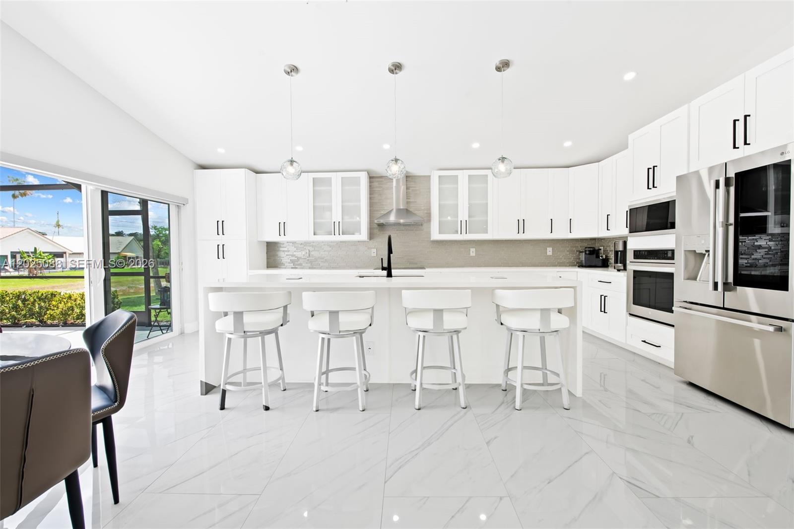 11158 Highland Circle Boca Raton, FL 33428 - Photo 7 of 39