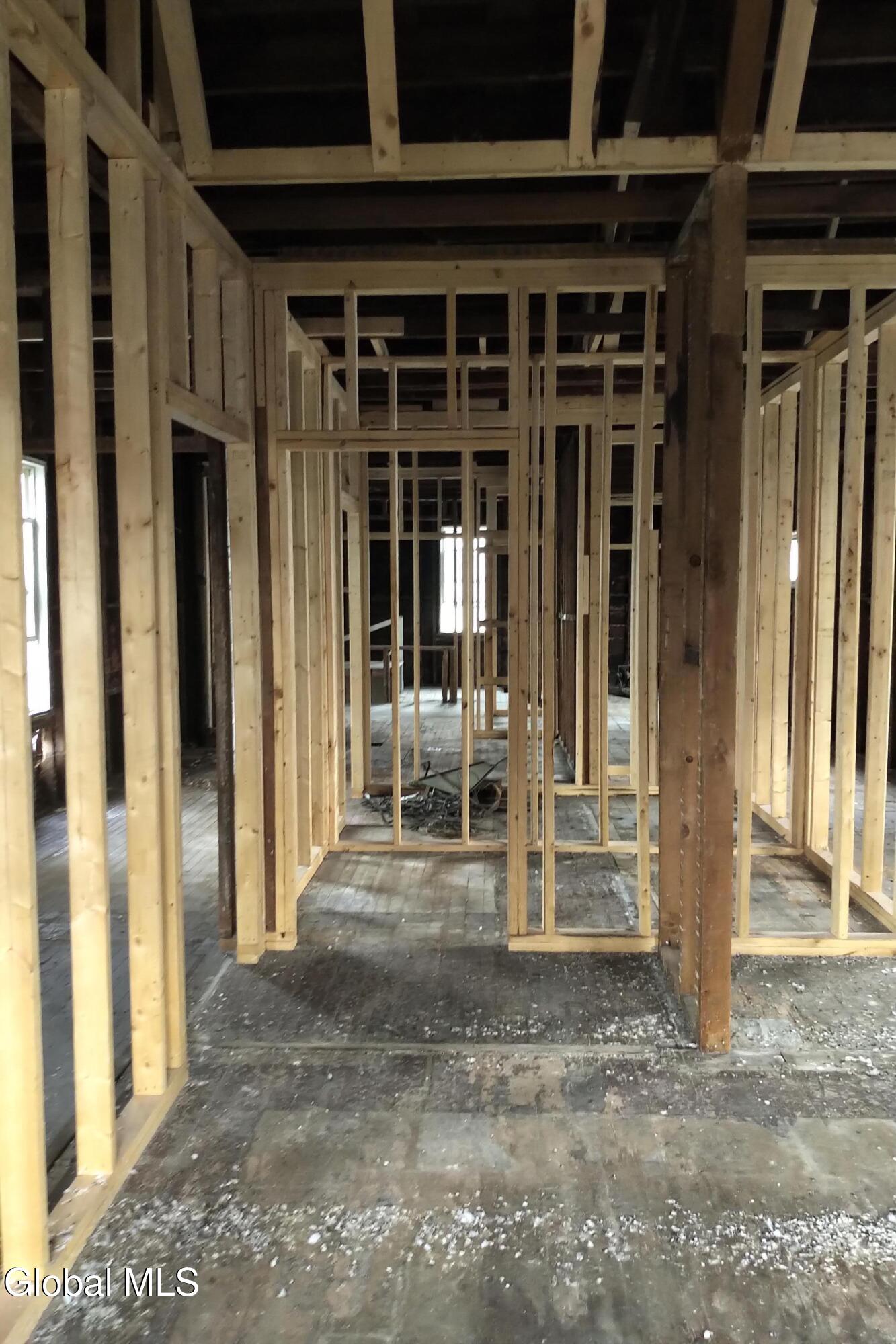 217 Spruce Street Albany, NY 12210 - Photo 10 of 11 Inside Image 11