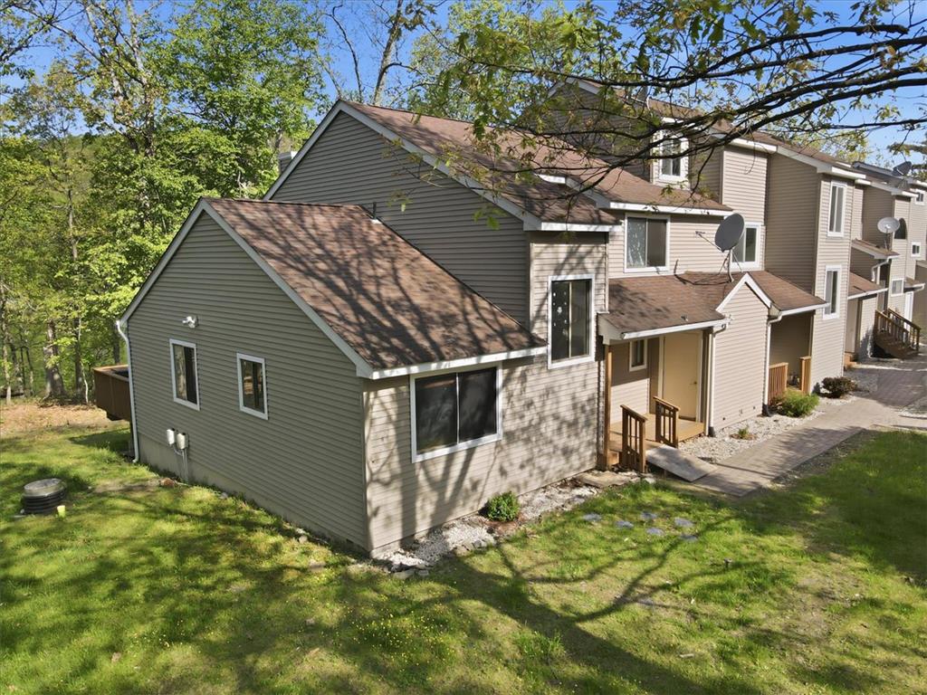 3301 Windermere Drive Bushkill, PA 18324 - Photo 54 of 93