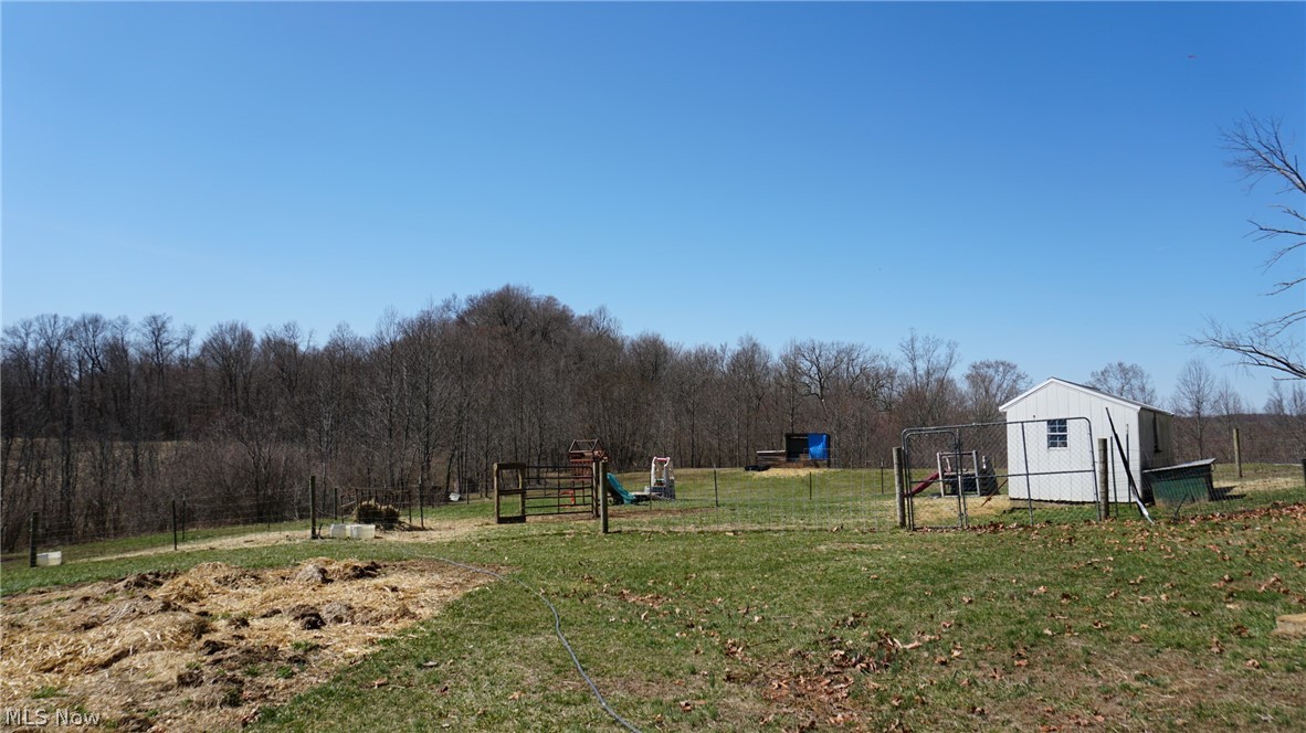 52149 Iowa Road Cumberland, OH 43732 - Photo 7 of 27