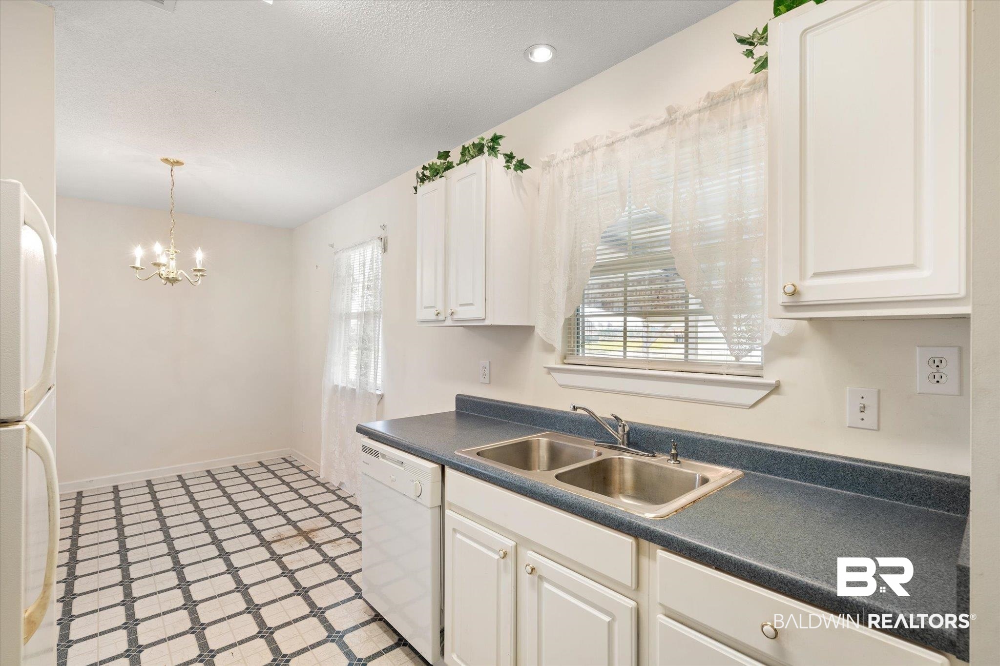 12260 Stroh Road Daphne, AL 36527 - Photo 6 of 20