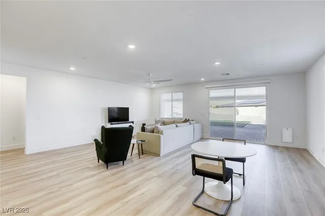 $785,000 | 6104 Avery Pointe Street, Las Vegas, NV 89166