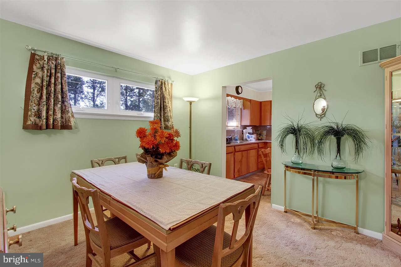 454 Green Spring Road York, PA 17403 - Photo 8 of 25