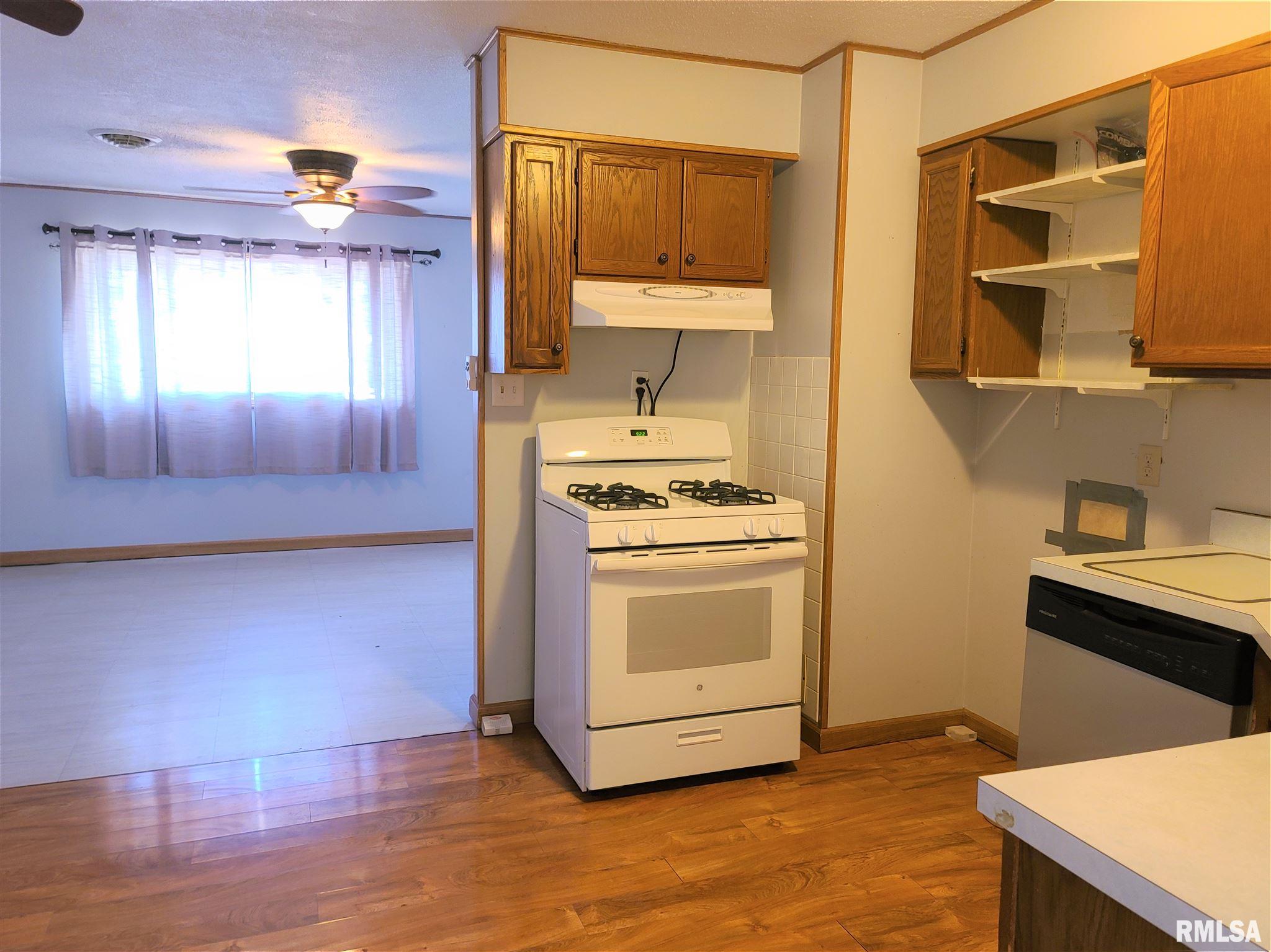 3332 Buckner Street Springfield, IL 62703 - Photo 3 of 10 Gallery Image 3