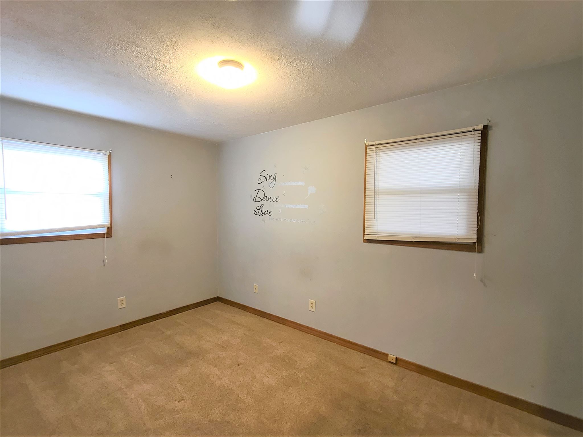 3332 Buckner Street Springfield, IL 62703 - Photo 7 of 10 Gallery Image 7