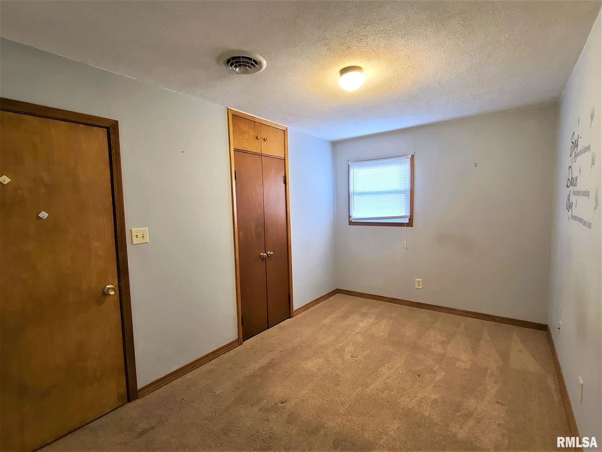 3332 Buckner Street Springfield, IL 62703 - Photo 9 of 10 Gallery Image 9