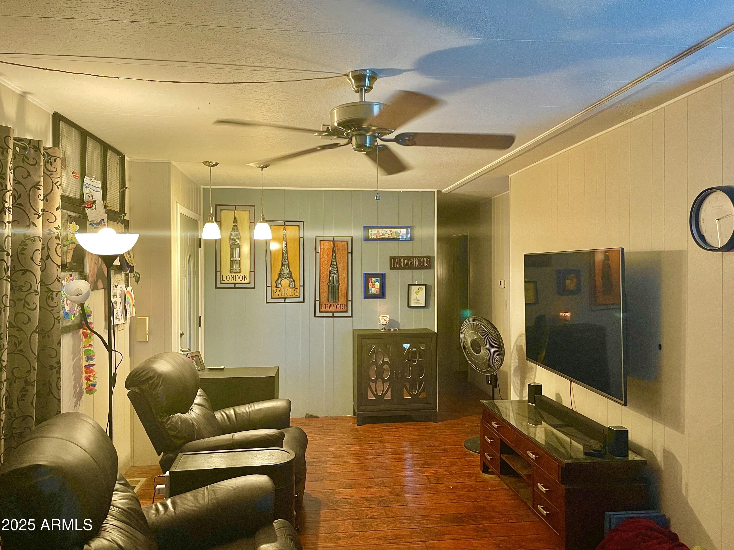 2050 West Dunlap Avenue, Unit F294 Phoenix, AZ 85021 - Photo 5 of 29 IMG_1392