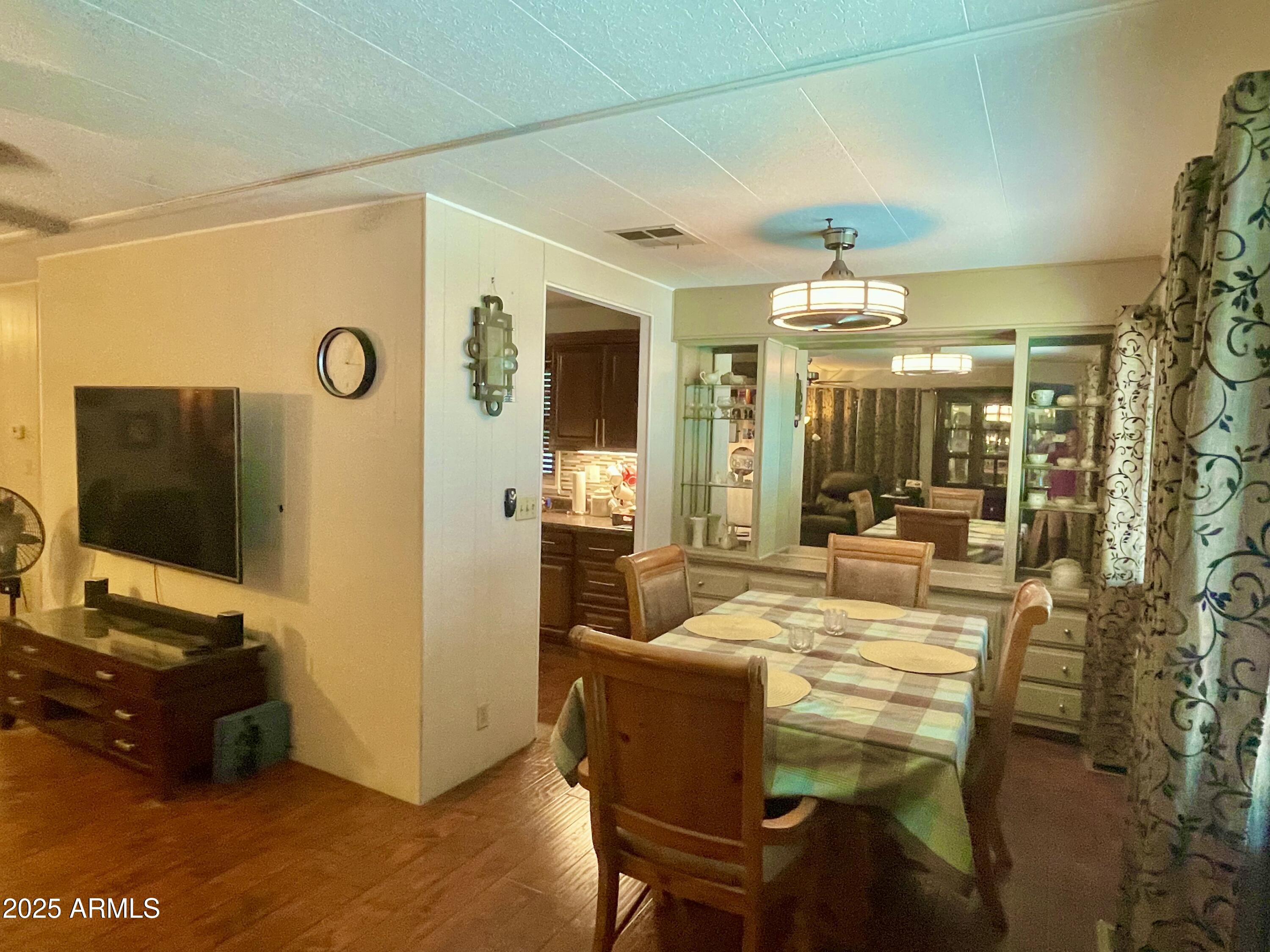 2050 West Dunlap Avenue, Unit F294 Phoenix, AZ 85021 - Photo 7 of 29 IMG_1415