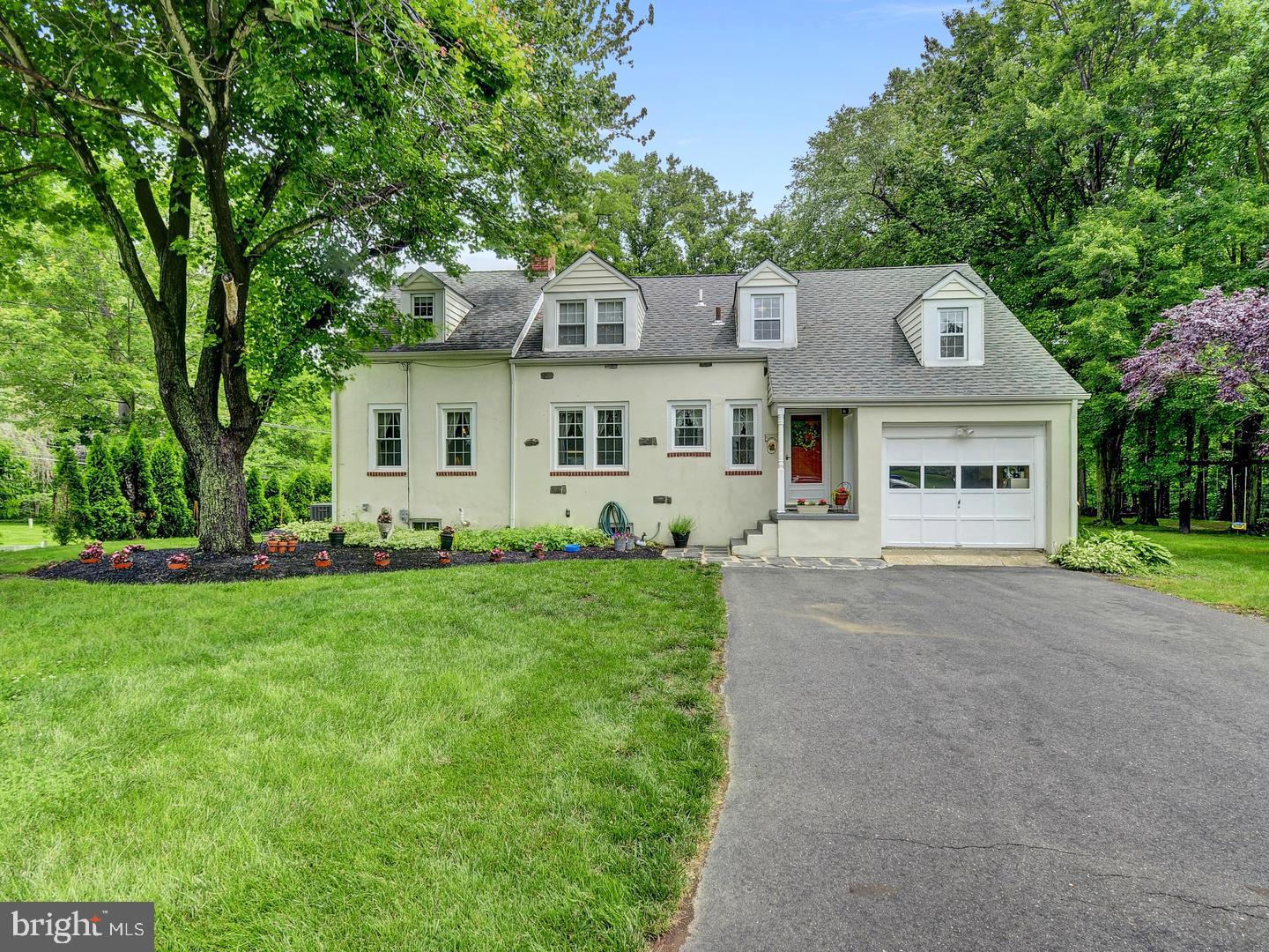 1188 Hedding Jacksonville Road Columbus, NJ 08022 - Photo 1 of 44 Gallery Image 1
