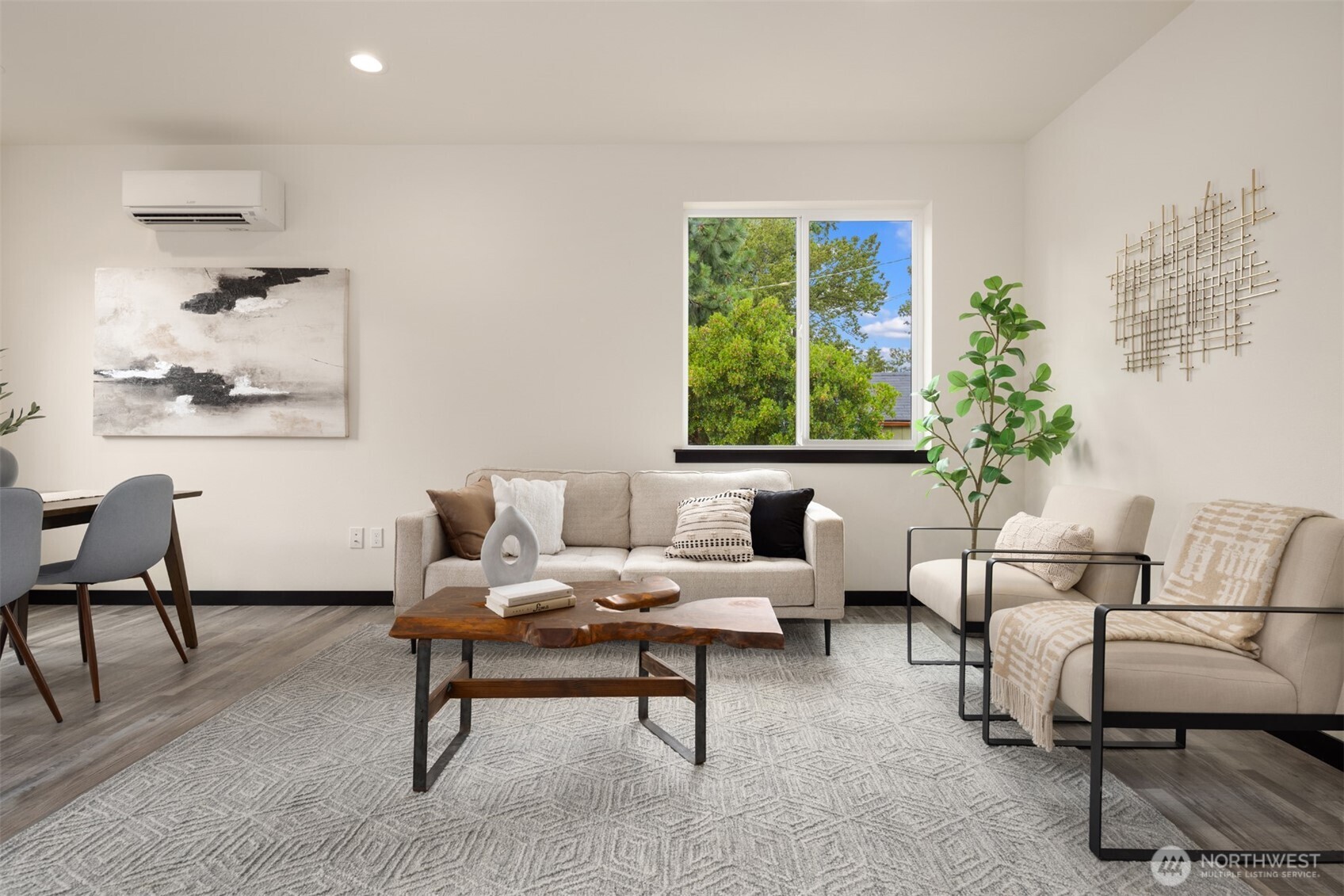 9245 Kelsey Lane Southwest Seattle, WA 98106 - Photo 5 of 33 a living room with furniture and a window