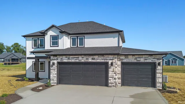 $372,400 | 1298 Switchfoot Drive, Huntertown, IN 46748