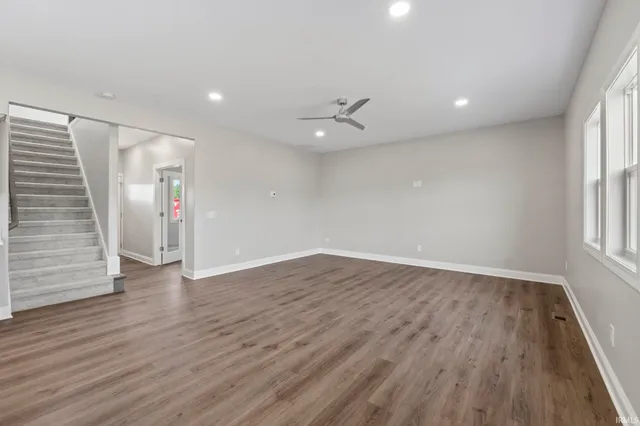 $372,400 | 1298 Switchfoot Drive, Huntertown, IN 46748