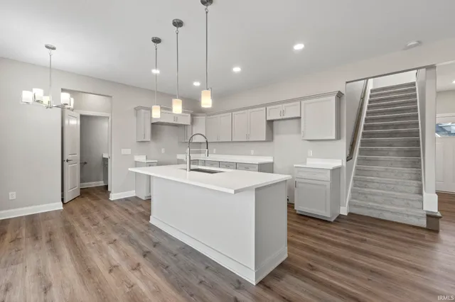 $372,400 | 1298 Switchfoot Drive, Huntertown, IN 46748