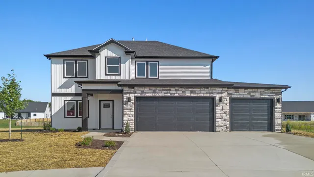 $372,400 | 1298 Switchfoot Drive, Huntertown, IN 46748