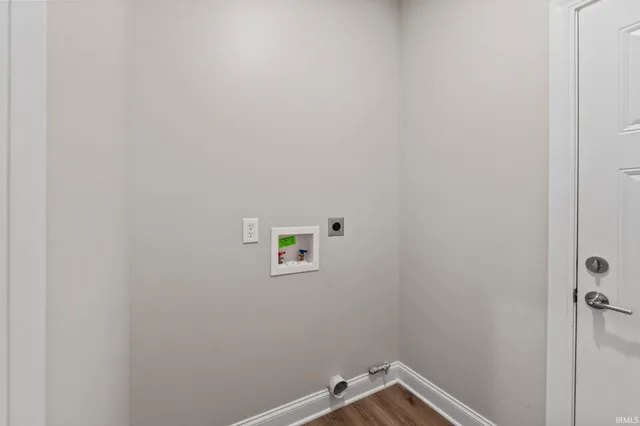 $372,400 | 1298 Switchfoot Drive, Huntertown, IN 46748