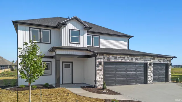 $372,400 | 1298 Switchfoot Drive, Huntertown, IN 46748