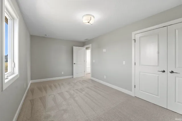 $372,400 | 1298 Switchfoot Drive, Huntertown, IN 46748