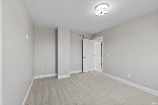 $372,400 | 1298 Switchfoot Drive, Huntertown, IN 46748