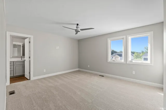 $372,400 | 1298 Switchfoot Drive, Huntertown, IN 46748