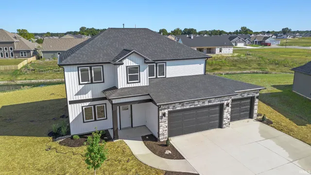$372,400 | 1298 Switchfoot Drive, Huntertown, IN 46748