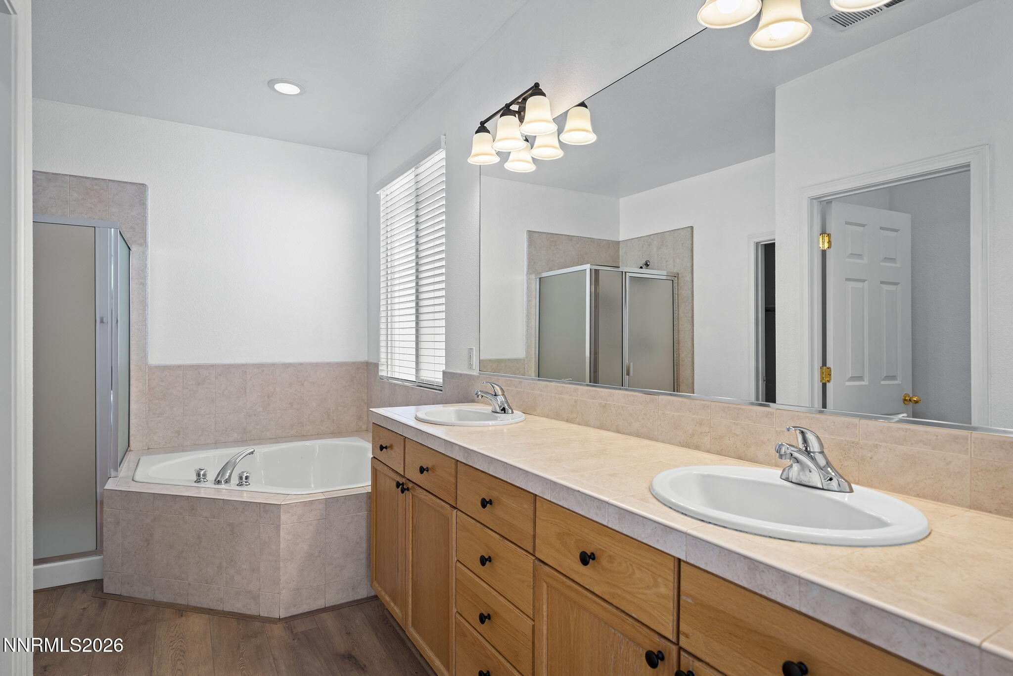 1550 Canyonlands Court Reno, NV 89521 - Photo 14 of 21 14-web-or-mls-_DSC2738