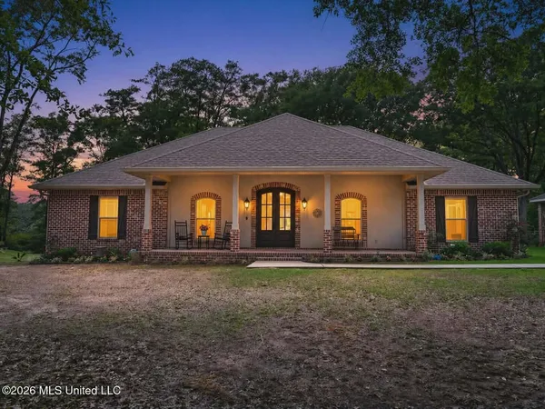 $499,999 | 16123 Lake Drive West, Vancleave, MS 39565